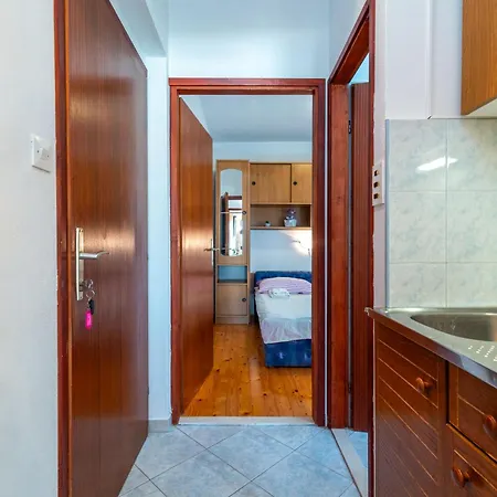 Miljus By Interhome טרוגיר