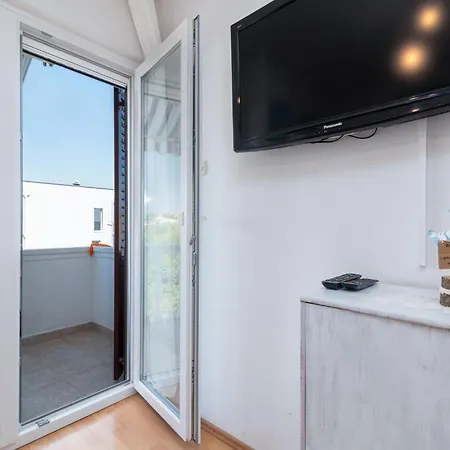 Miljus By Interhome Apartmán *